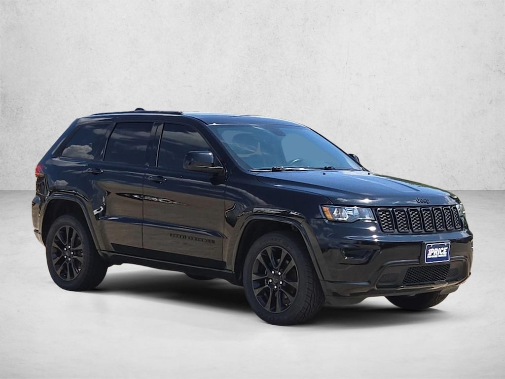 Used 2017 Jeep Grand Cherokee Altitude Sport Utility