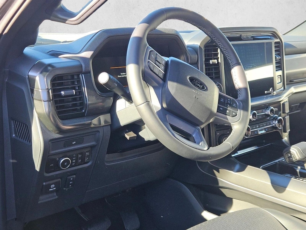 New 2026 Ford F-150 LARIAT Truck SuperCrew Cab