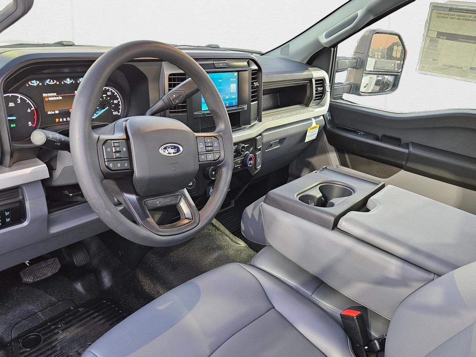 2025 Ford F-450 Super Duty Chassis Cab XL - Photo 12