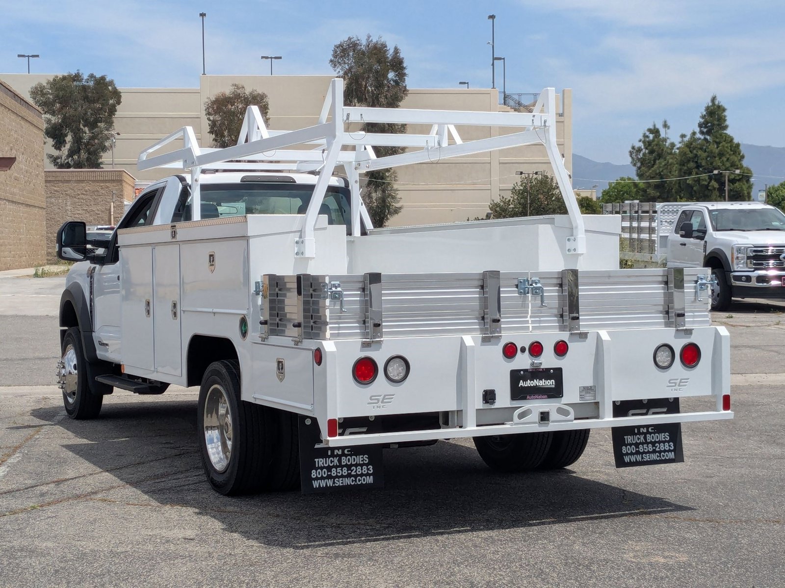 2024 Ford F-550 Super Duty Chassis Cab XL - Photo 9