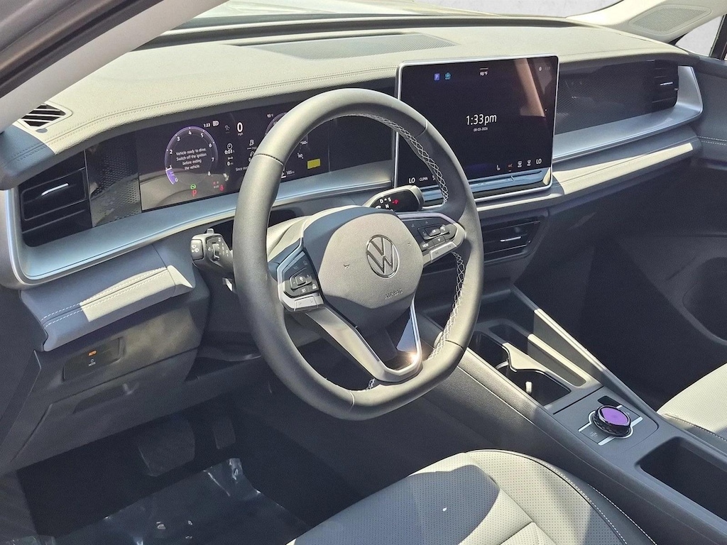 New 2026 Volkswagen Tiguan SE SUV