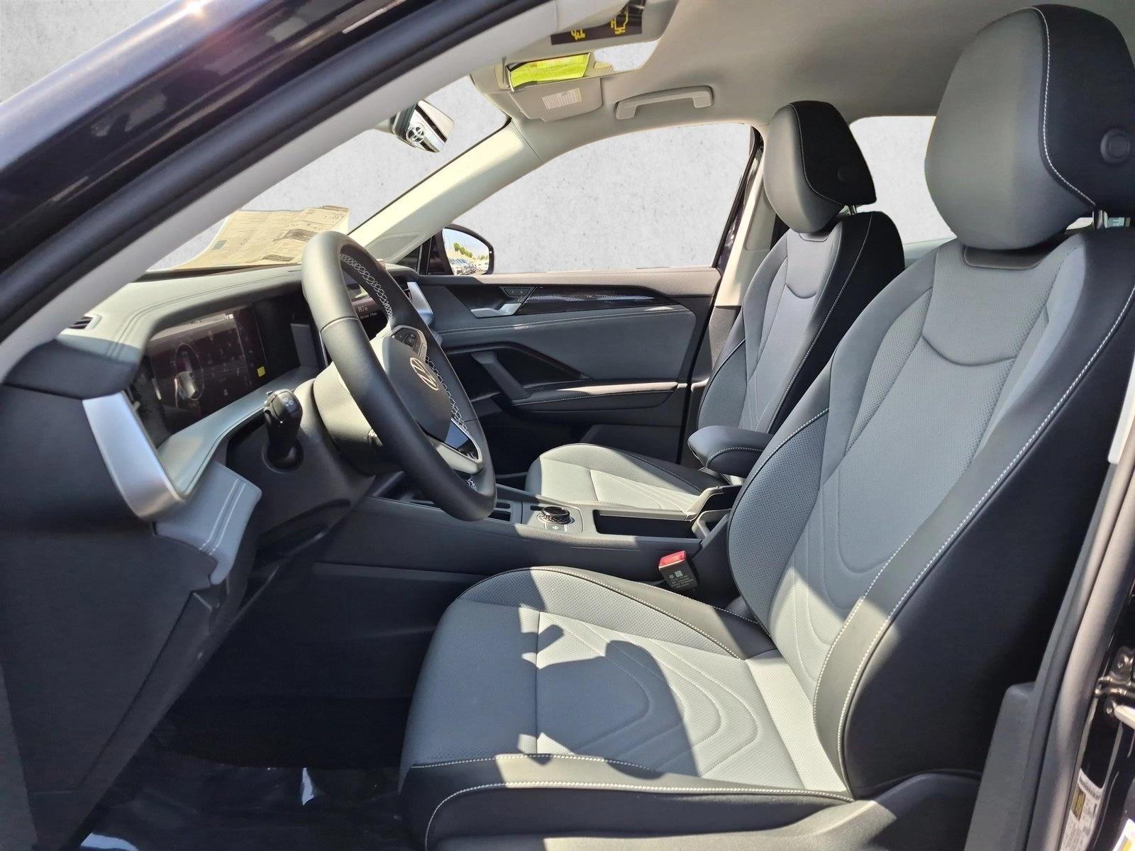 New 2026 Volkswagen Tiguan SE SUV