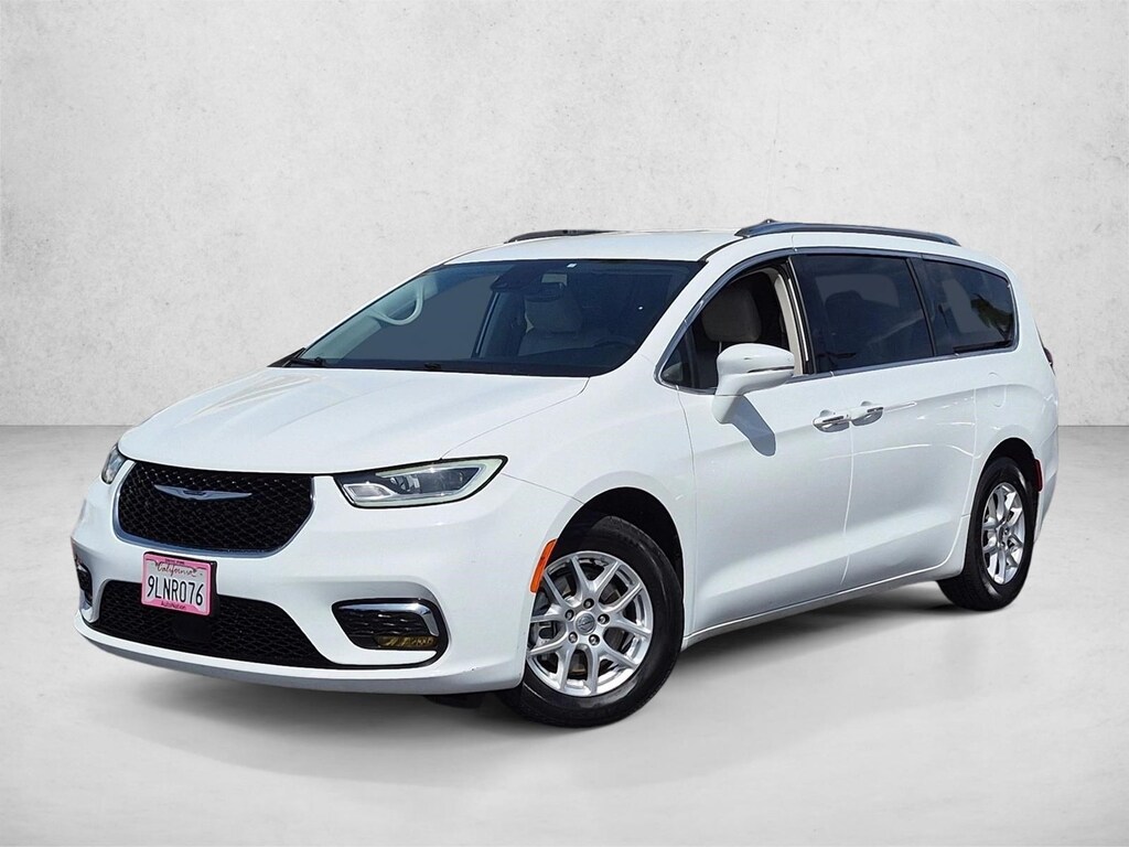 Used 2021 Chrysler Pacifica Touring L Van Passenger Van
