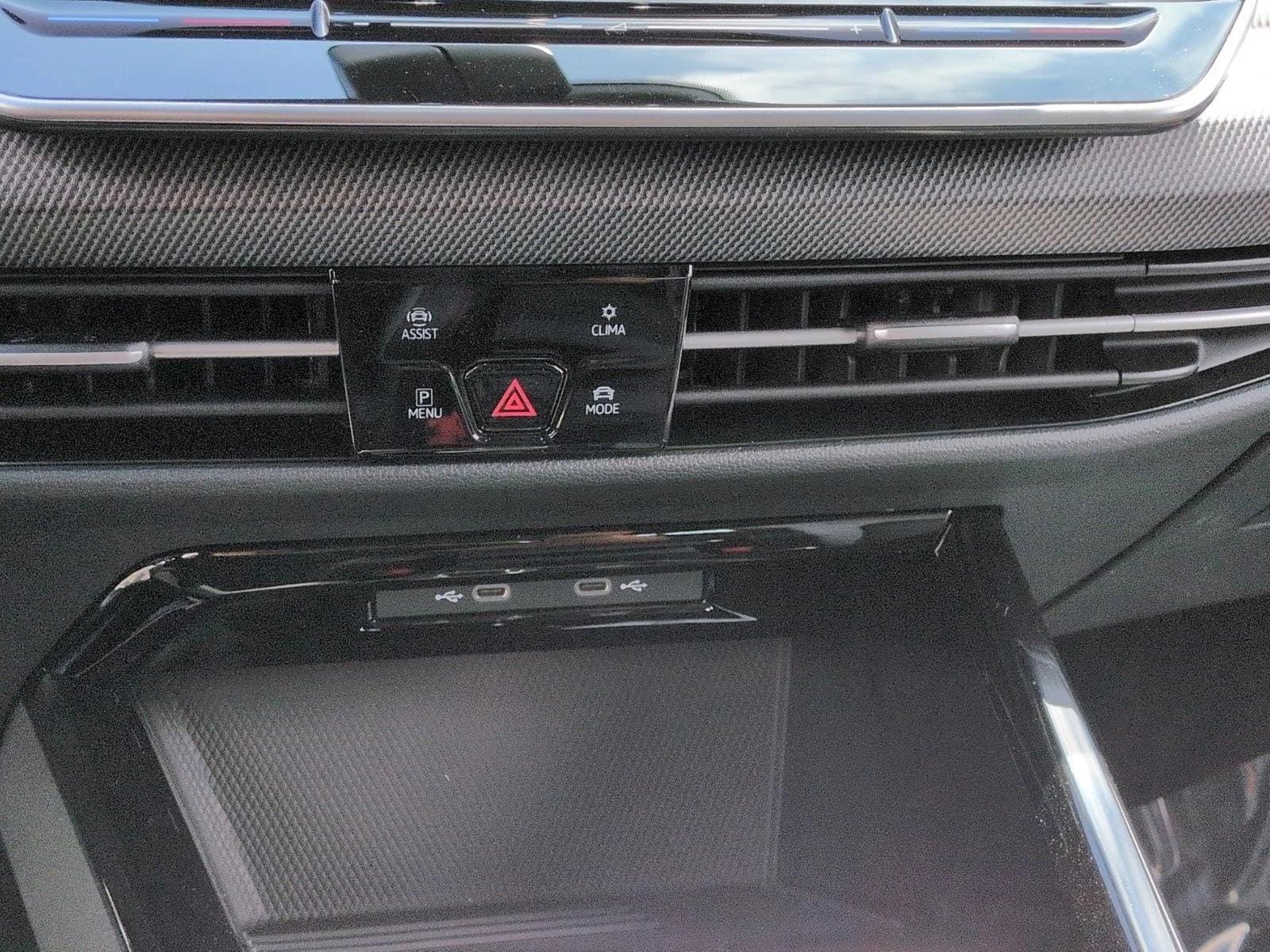 2026 Volkswagen Golf GTI SE - Photo 12