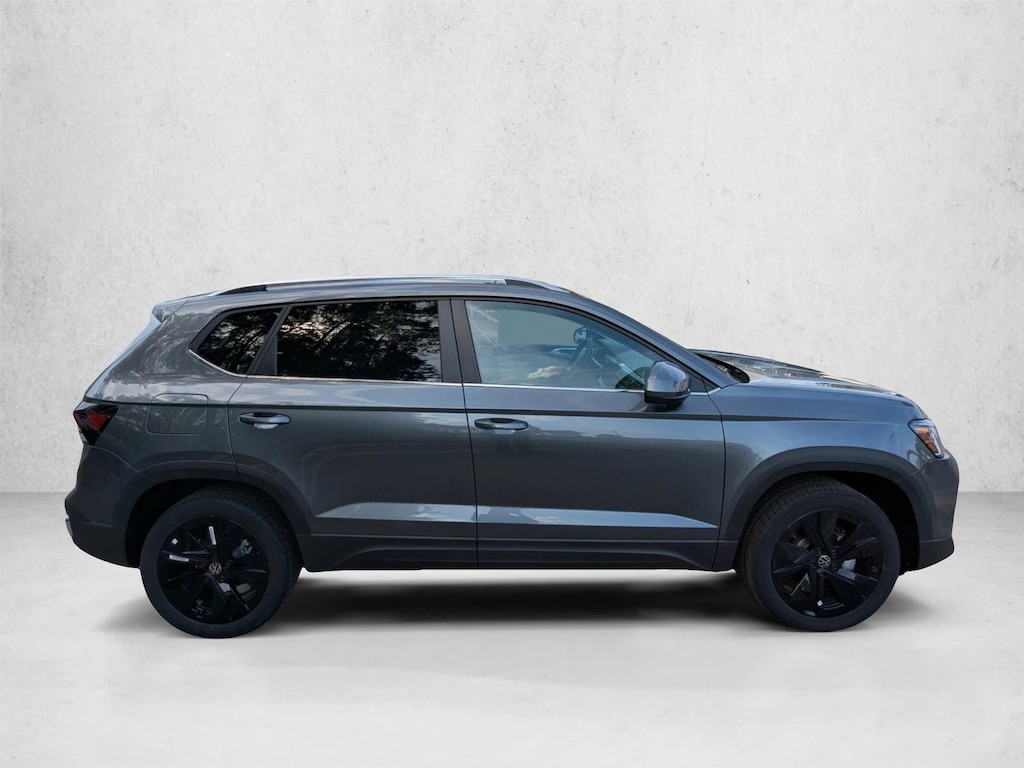 New 2026 Volkswagen Taos SE Sport Utility