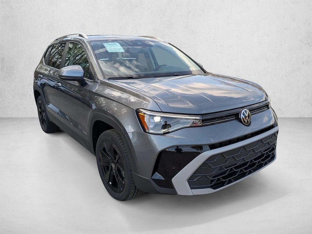 New 2026 Volkswagen Taos SE Sport Utility