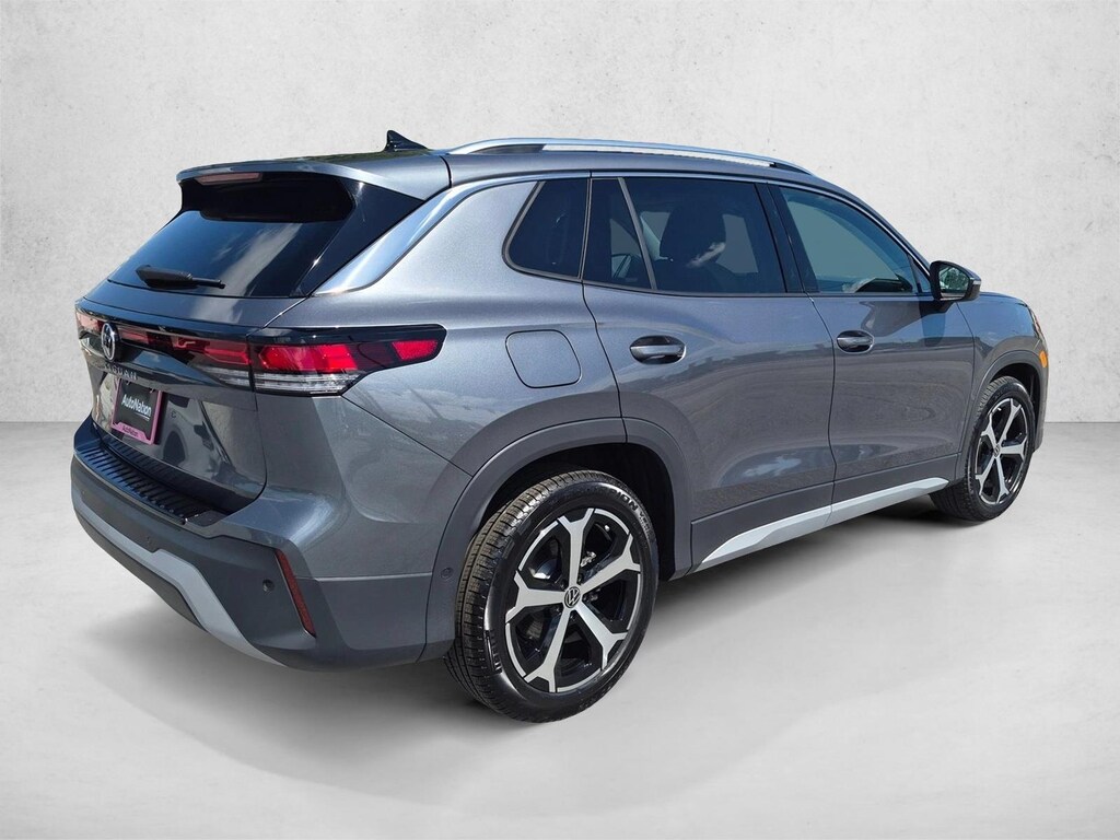 New 2026 Volkswagen Tiguan SE Sport Utility