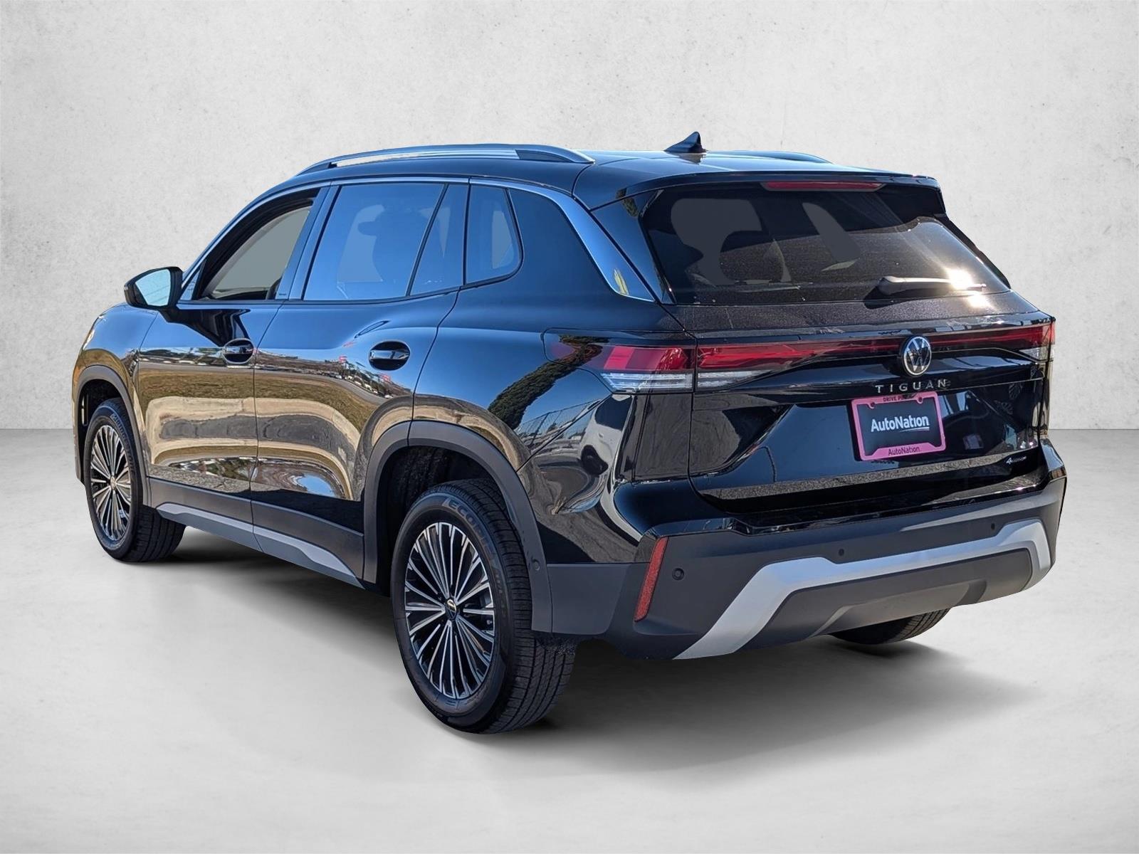 2026 Volkswagen Tiguan S - Photo 8