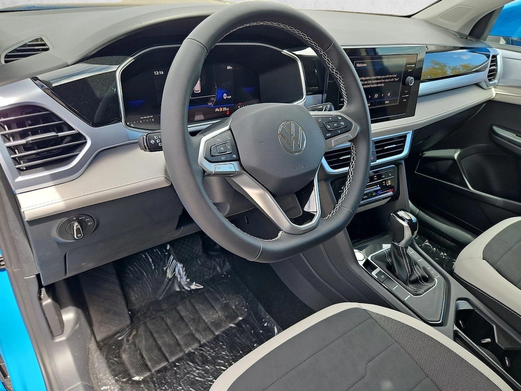 New 2026 Volkswagen Taos 1.5T SE SUV