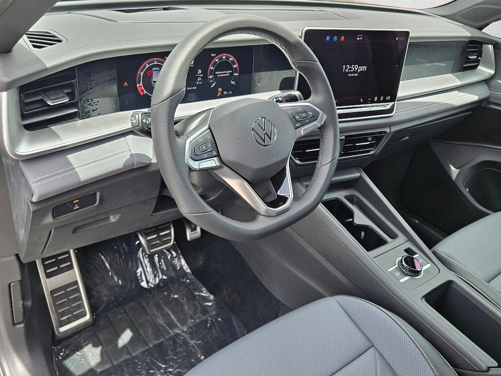 New 2026 Volkswagen Tiguan SE R-Line Black SUV