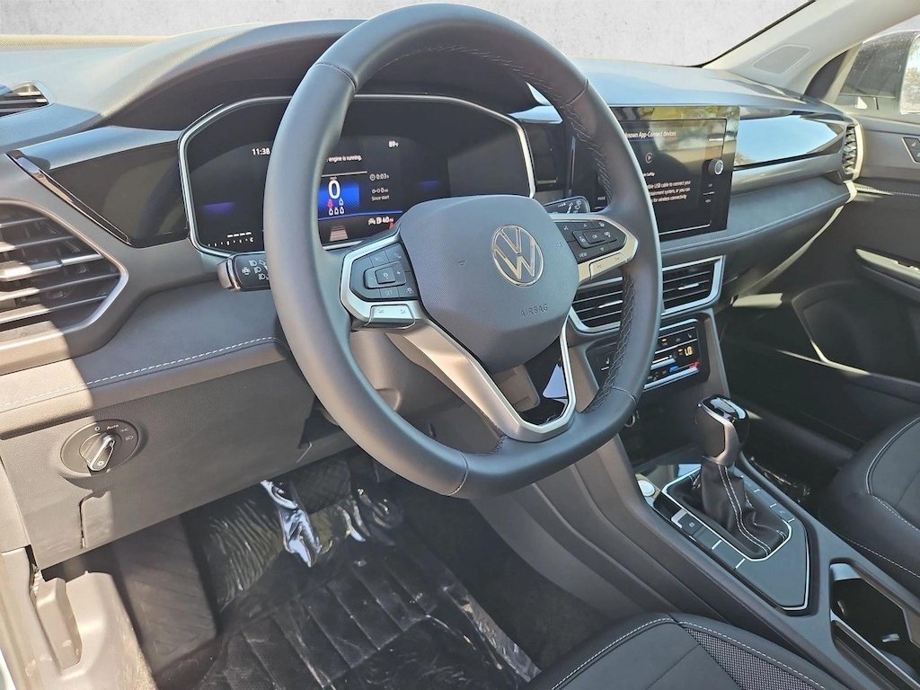 New 2027 Volkswagen Taos 1.5T SE Black SUV