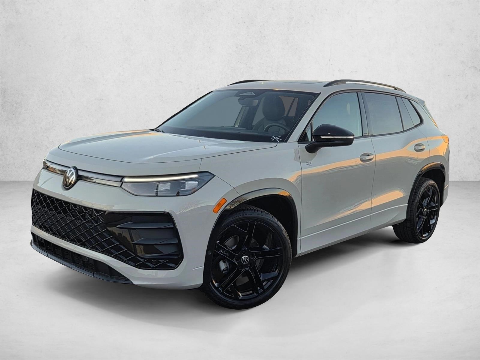 New 2026 Volkswagen Tiguan SE R-Line Black SUV