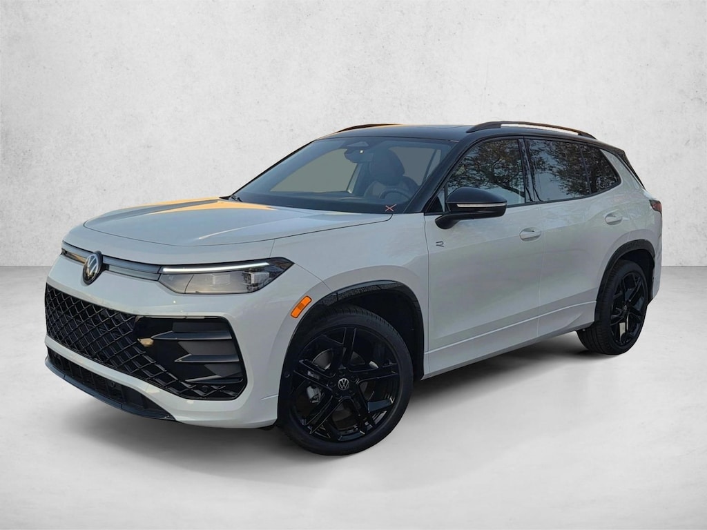 New 2026 Volkswagen Tiguan SE R-Line Black SUV