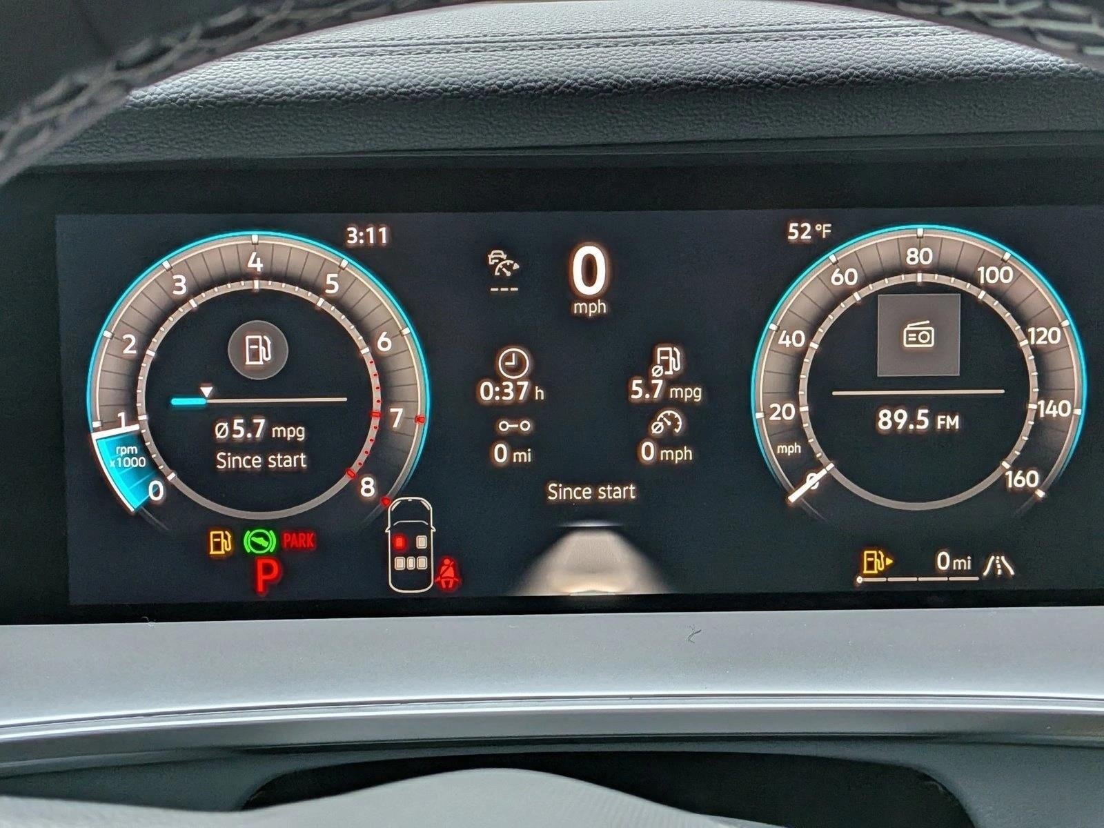 2026 Volkswagen Tiguan SE - Photo 11
