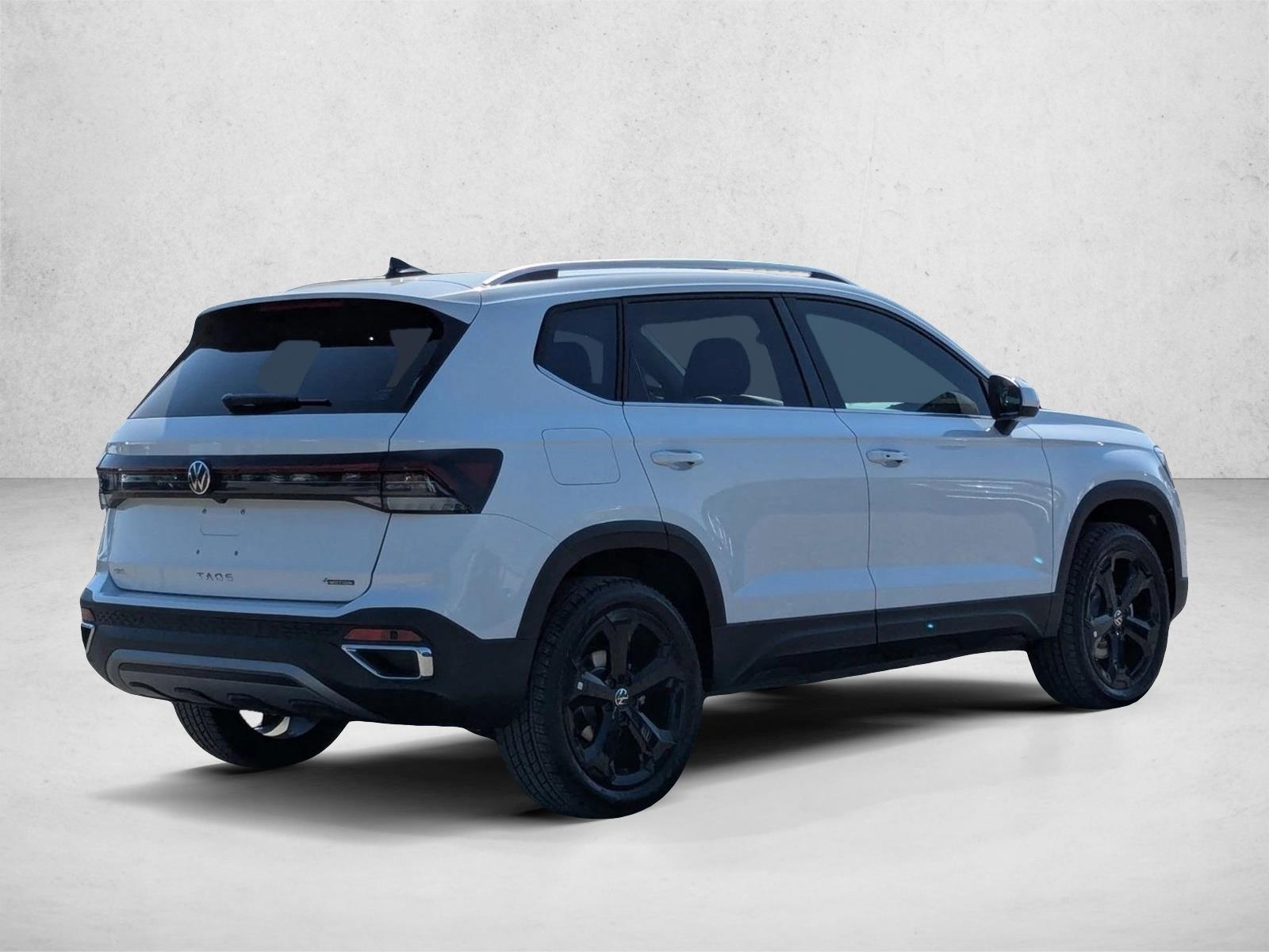 2025 Volkswagen Taos SEL - Photo 2