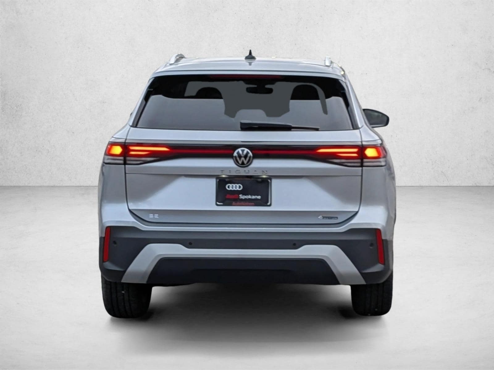 2026 Volkswagen Tiguan SE - Photo 7