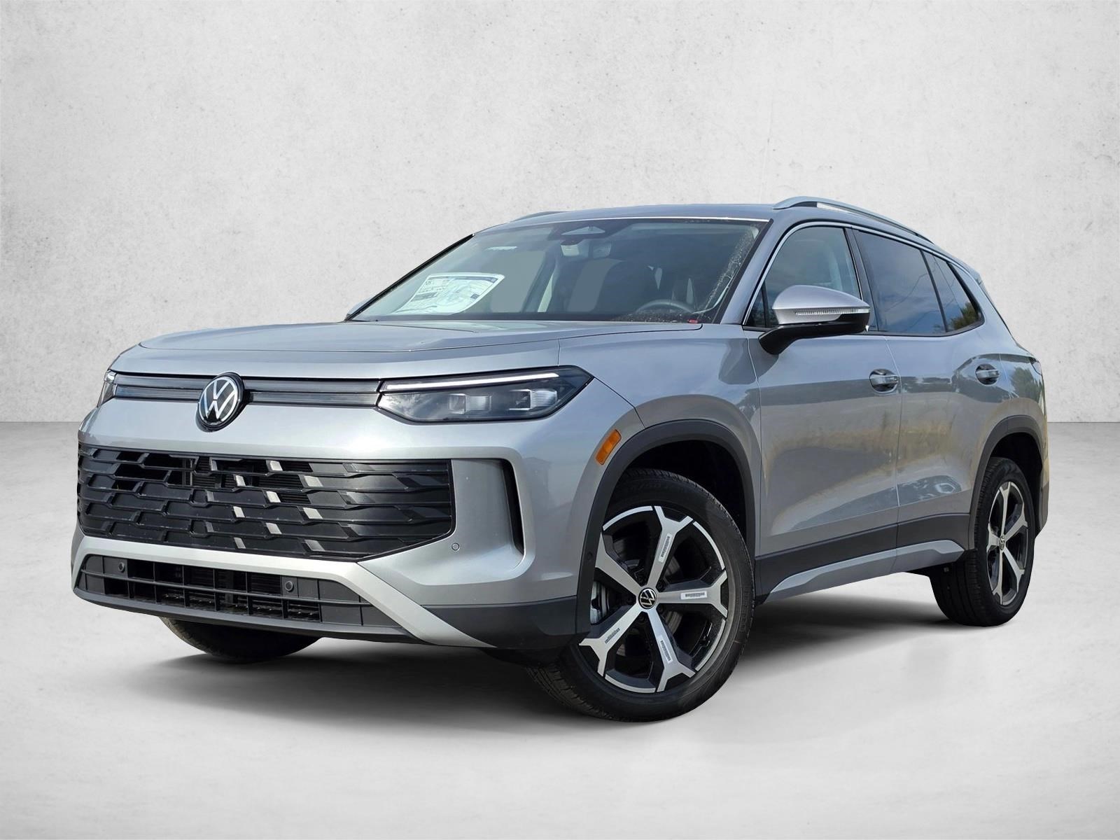 New 2026 Volkswagen Tiguan SE SUV