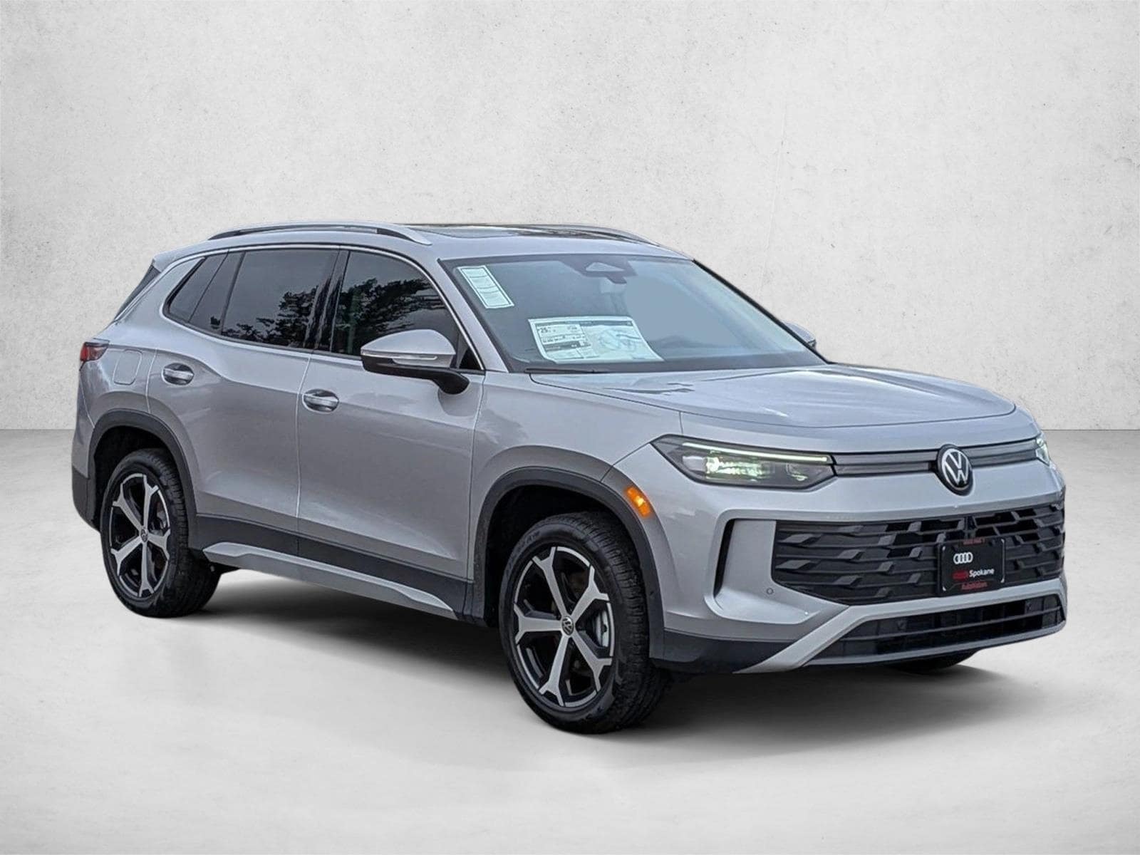 2026 Volkswagen Tiguan SE - Photo 6