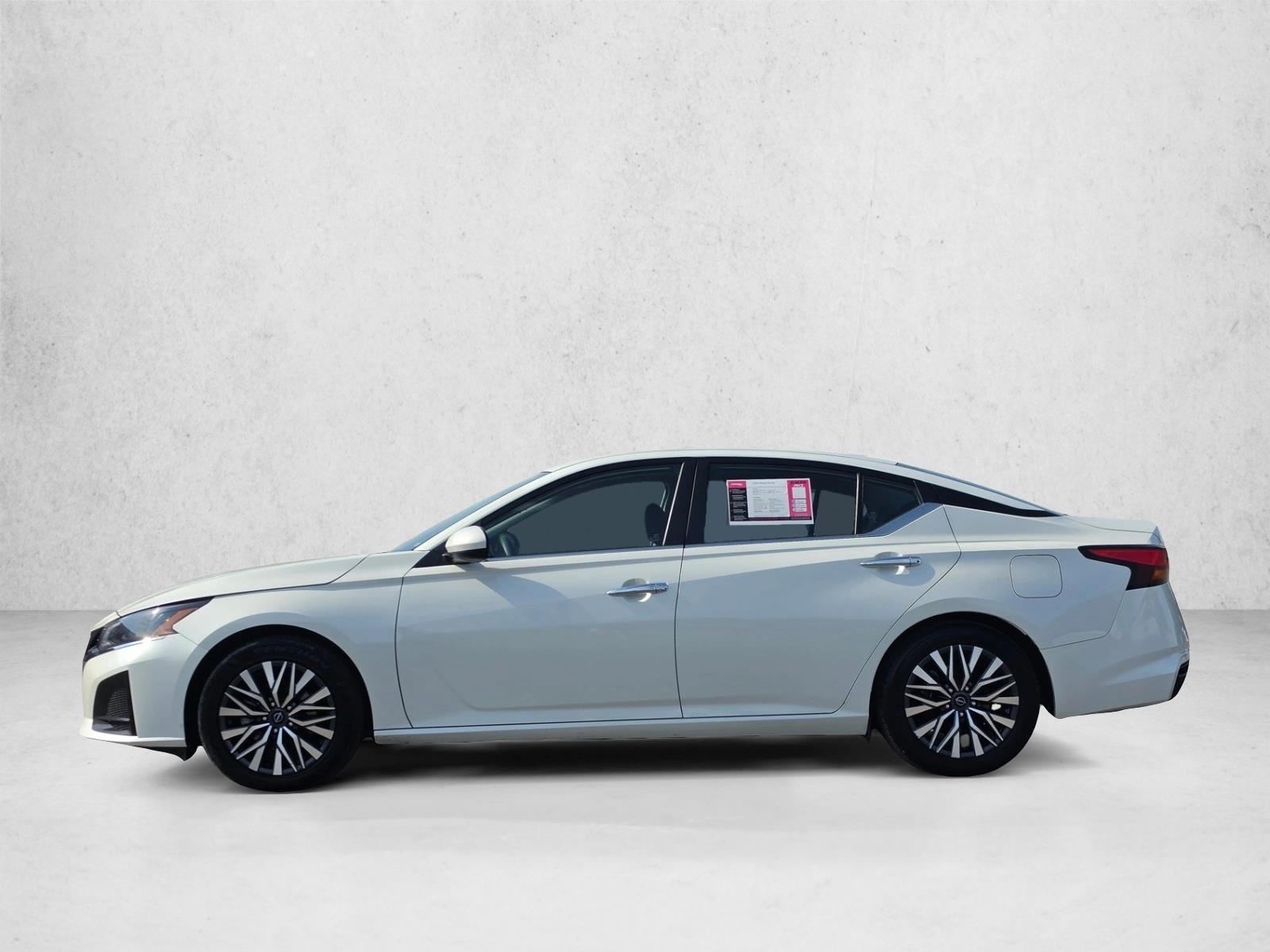 Used 2023 Nissan Altima 2.5 SV Sedan