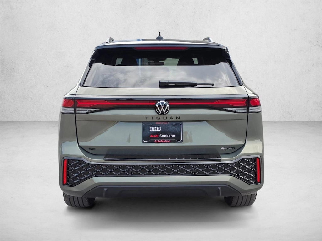 New 2026 Volkswagen Tiguan SE R-Line Black SUV