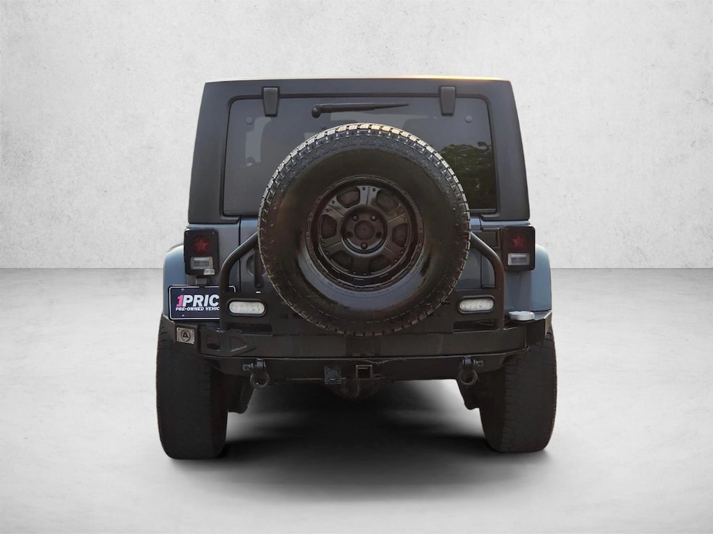 Used 2014 Jeep Wrangler Unlimited Sahara 4x4 SUV