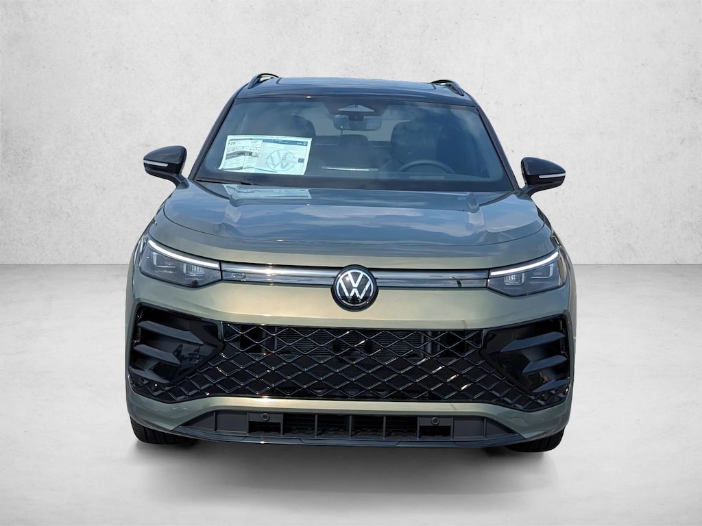 New 2026 Volkswagen Tiguan SE R-Line Black SUV