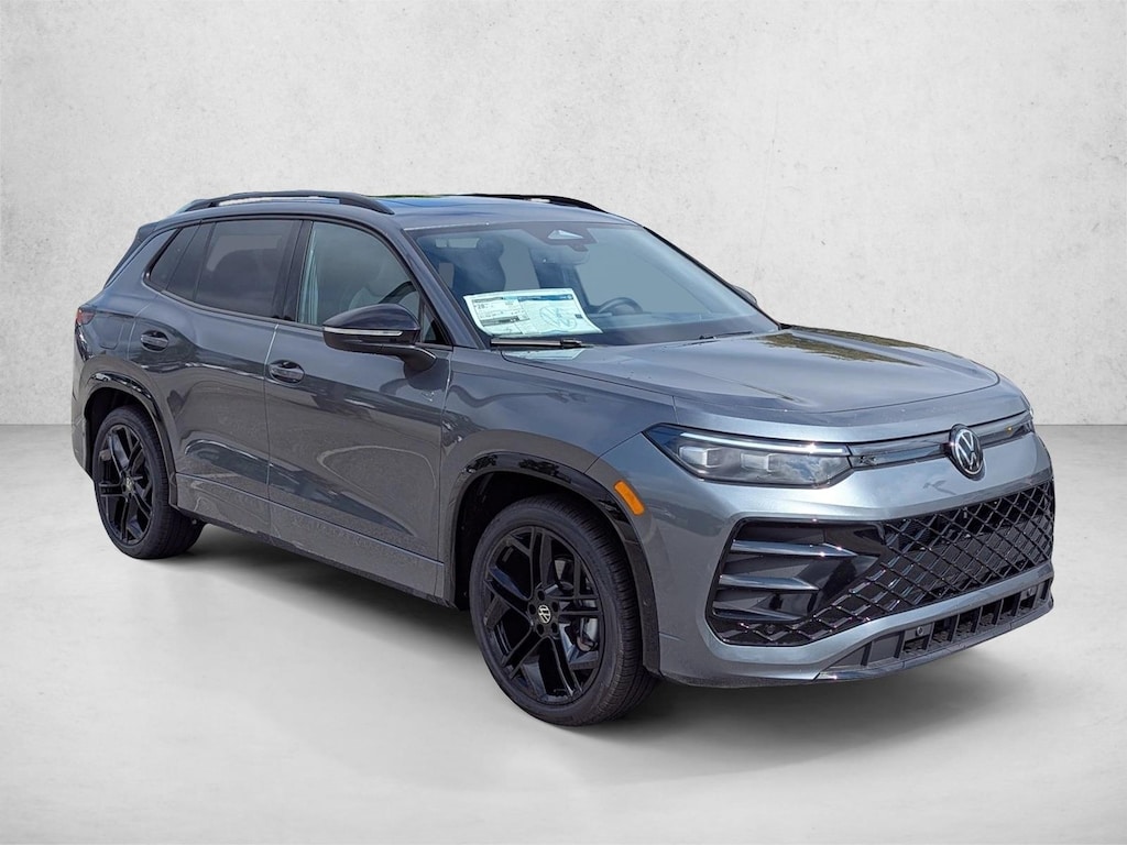 New 2026 Volkswagen Tiguan SE R-Line Black SUV