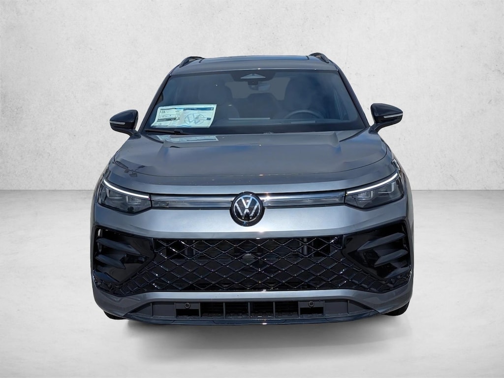 New 2026 Volkswagen Tiguan SE R-Line Black SUV