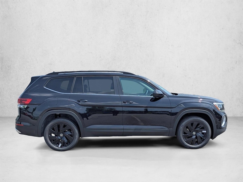 New 2026 Volkswagen Atlas SE w/Technology SUV
