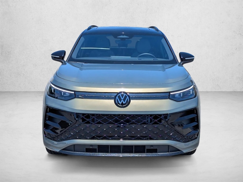 New 2026 Volkswagen Tiguan SE R-Line Black SUV