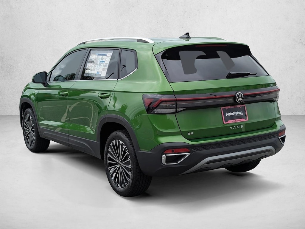 New 2025 Volkswagen Taos 1.5T SE SUV