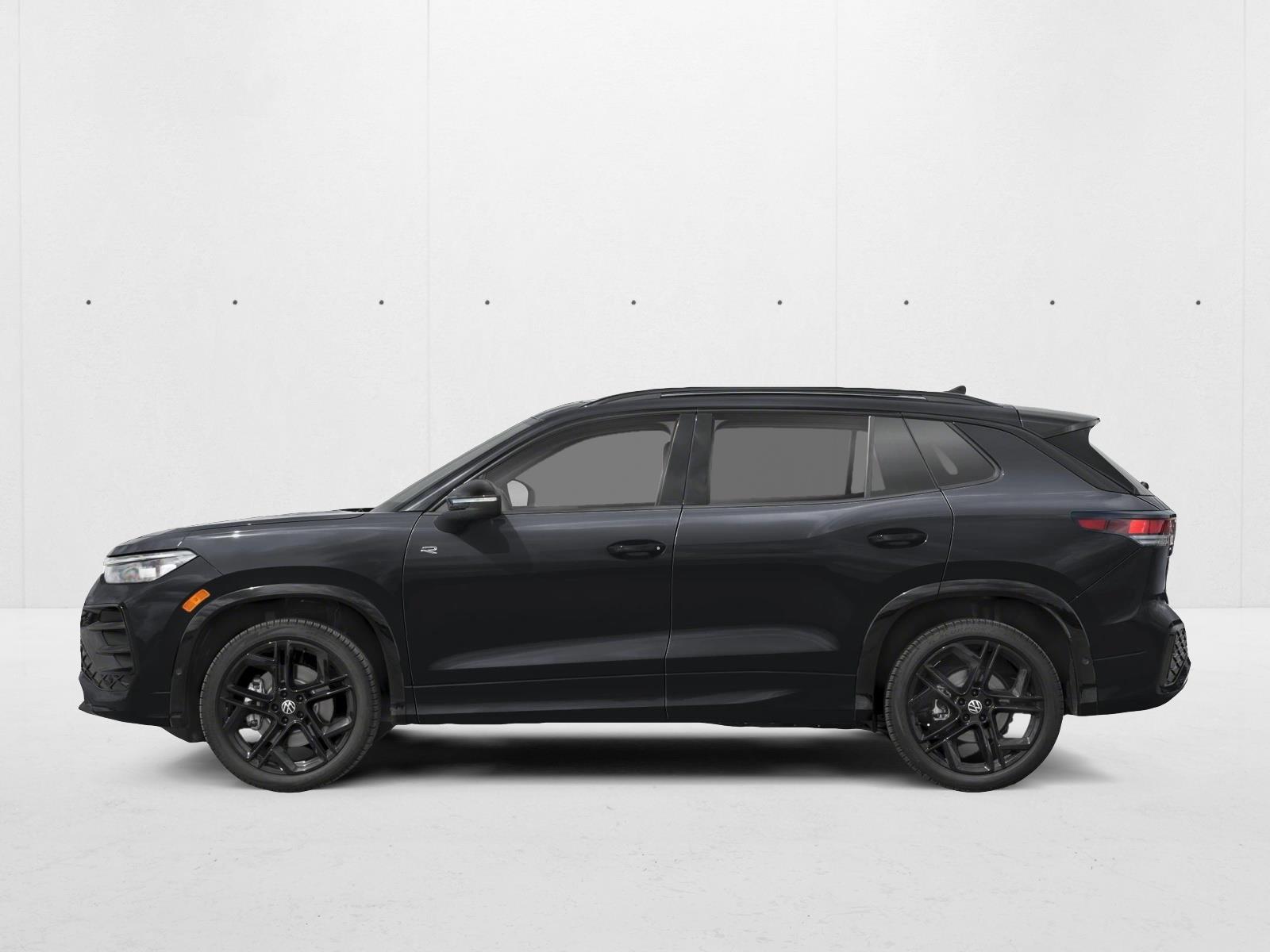 New 2026 Volkswagen Tiguan SE R-Line Black SUV