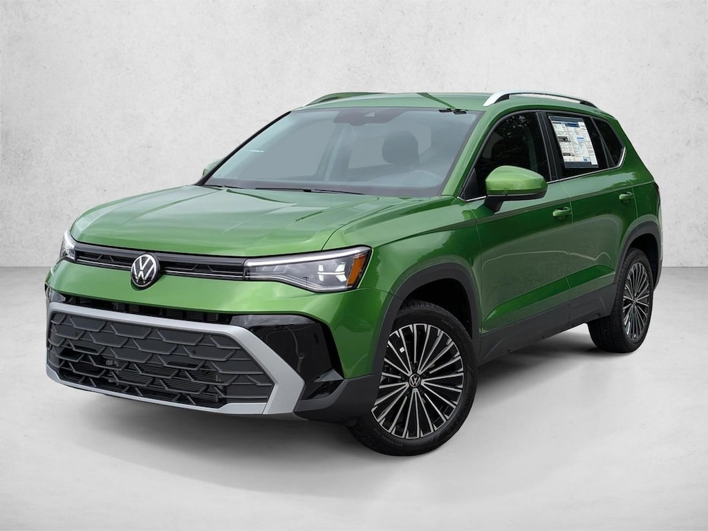 New 2025 Volkswagen Taos 1.5T SE SUV