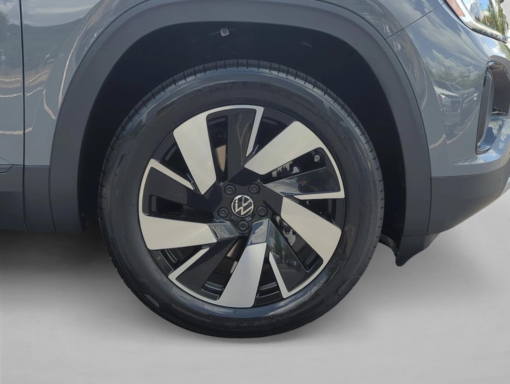 New 2026 Volkswagen Atlas Cross Sport SE w/Technology SUV
