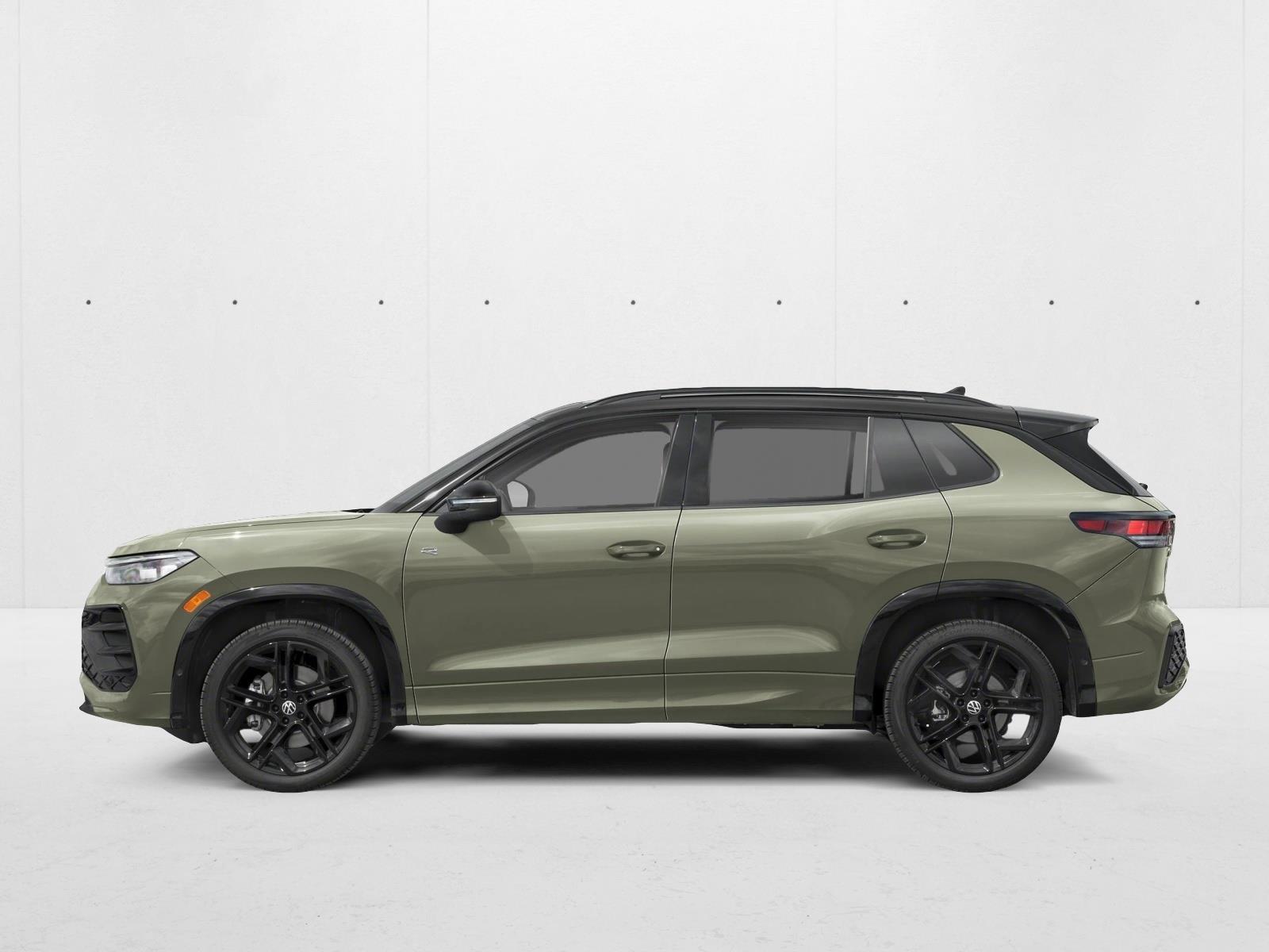 New 2026 Volkswagen Tiguan SE R-Line Black SUV