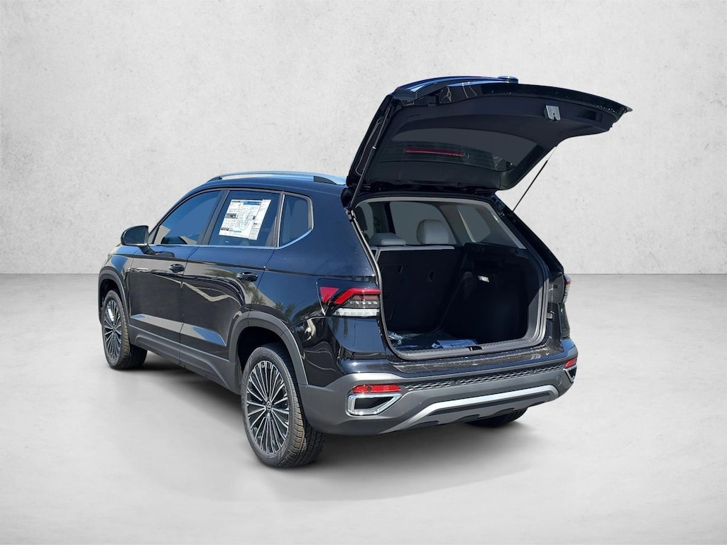 New 2026 Volkswagen Taos 1.5T SE SUV