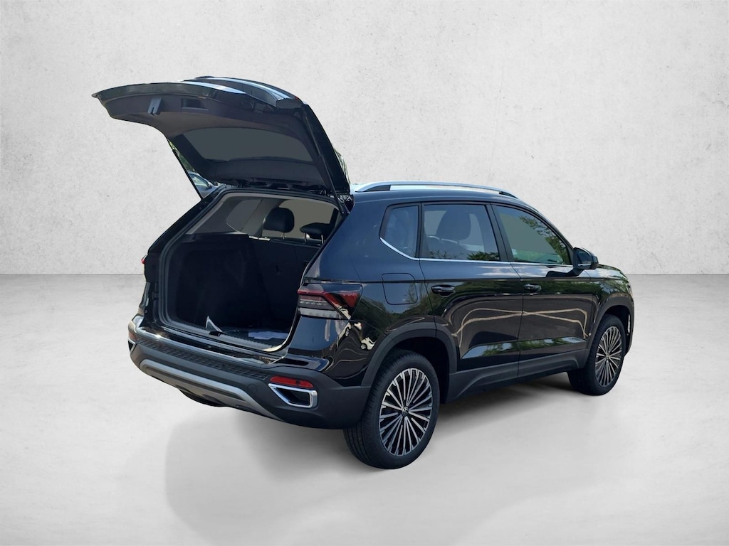 New 2026 Volkswagen Taos 1.5T SE SUV