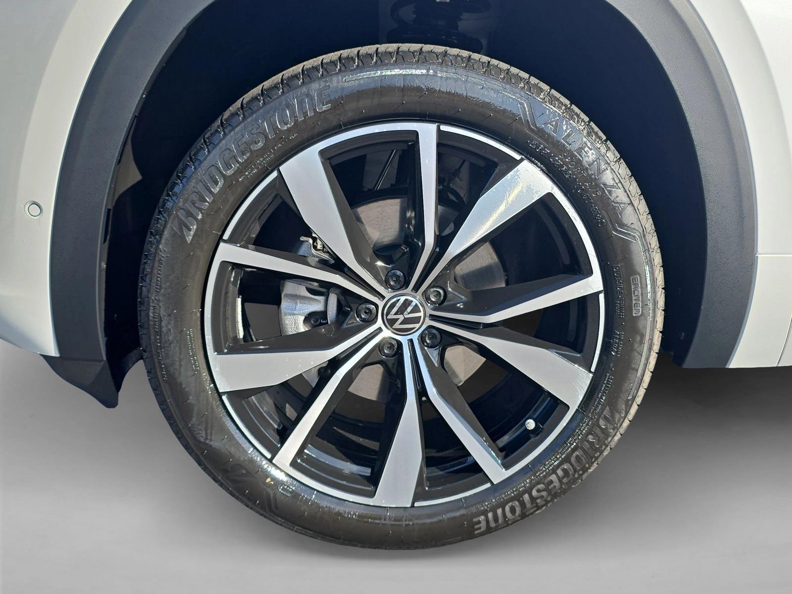 2026 Volkswagen Atlas SEL Premium R-Line - Photo 10