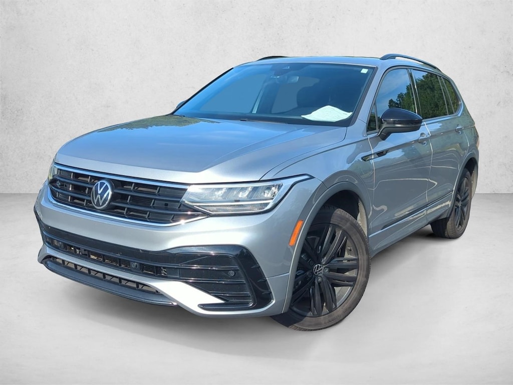 Used 2022 Volkswagen Tiguan SE R-Line Black SUV