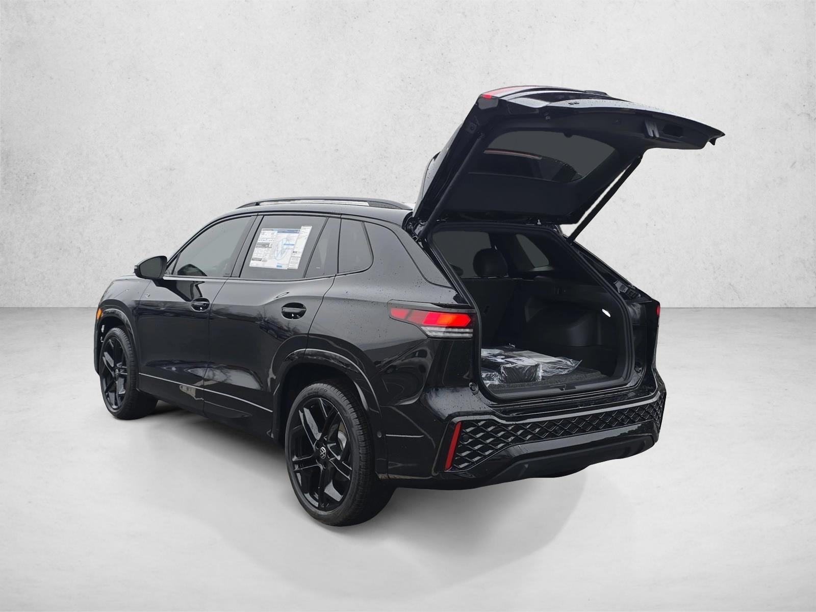 New 2026 Volkswagen Tiguan SE R-Line Black SUV