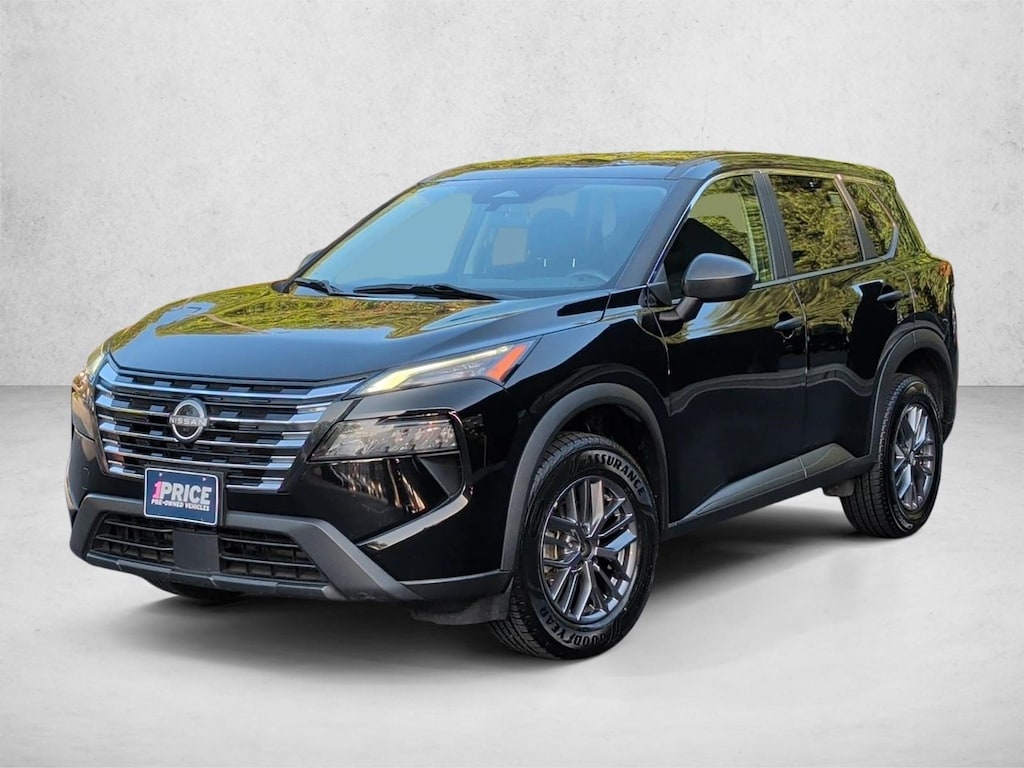 Used 2024 Nissan Rogue S SUV