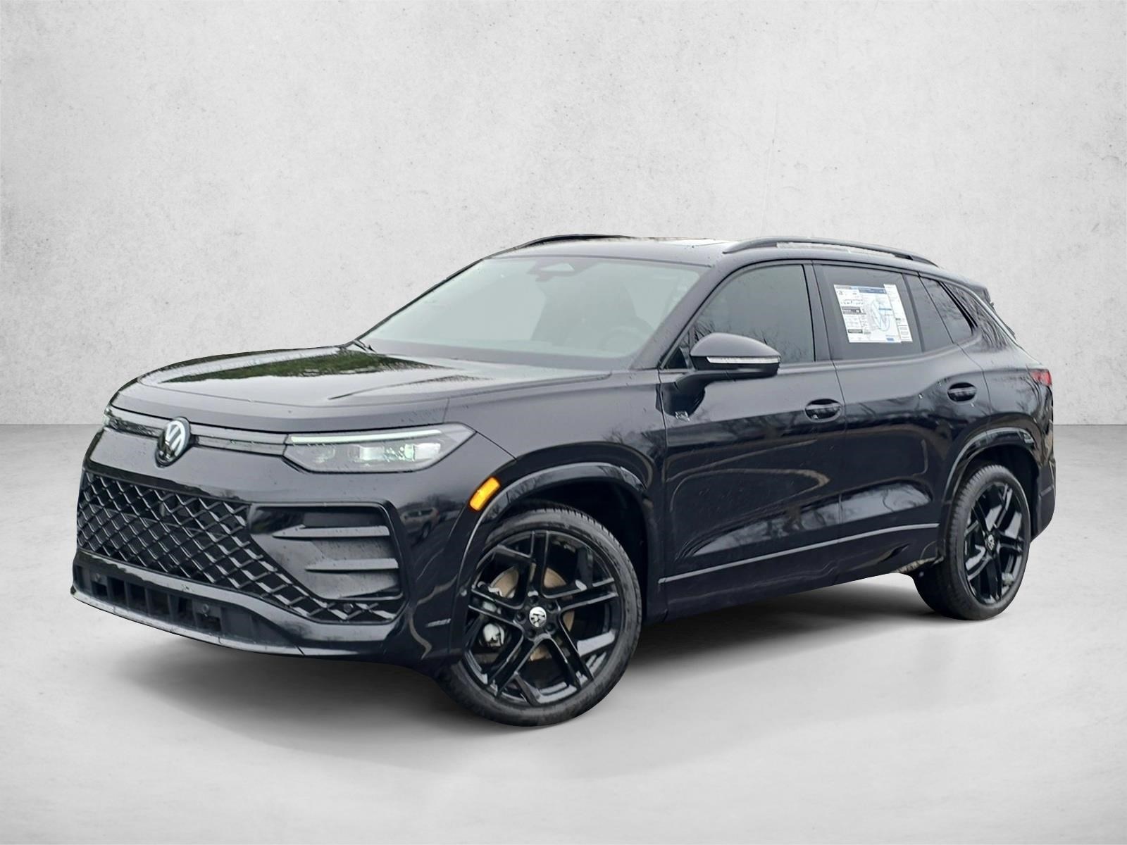 New 2026 Volkswagen Tiguan SE R-Line Black SUV