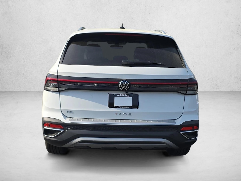 New 2026 Volkswagen Taos 1.5T SE SUV