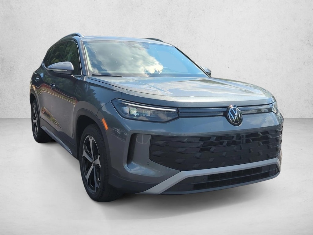 New 2026 Volkswagen Tiguan SE SUV