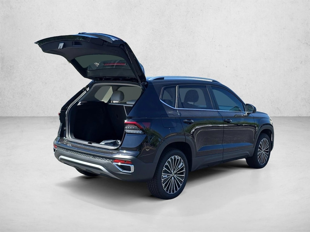 New 2026 Volkswagen Taos 1.5T SE SUV