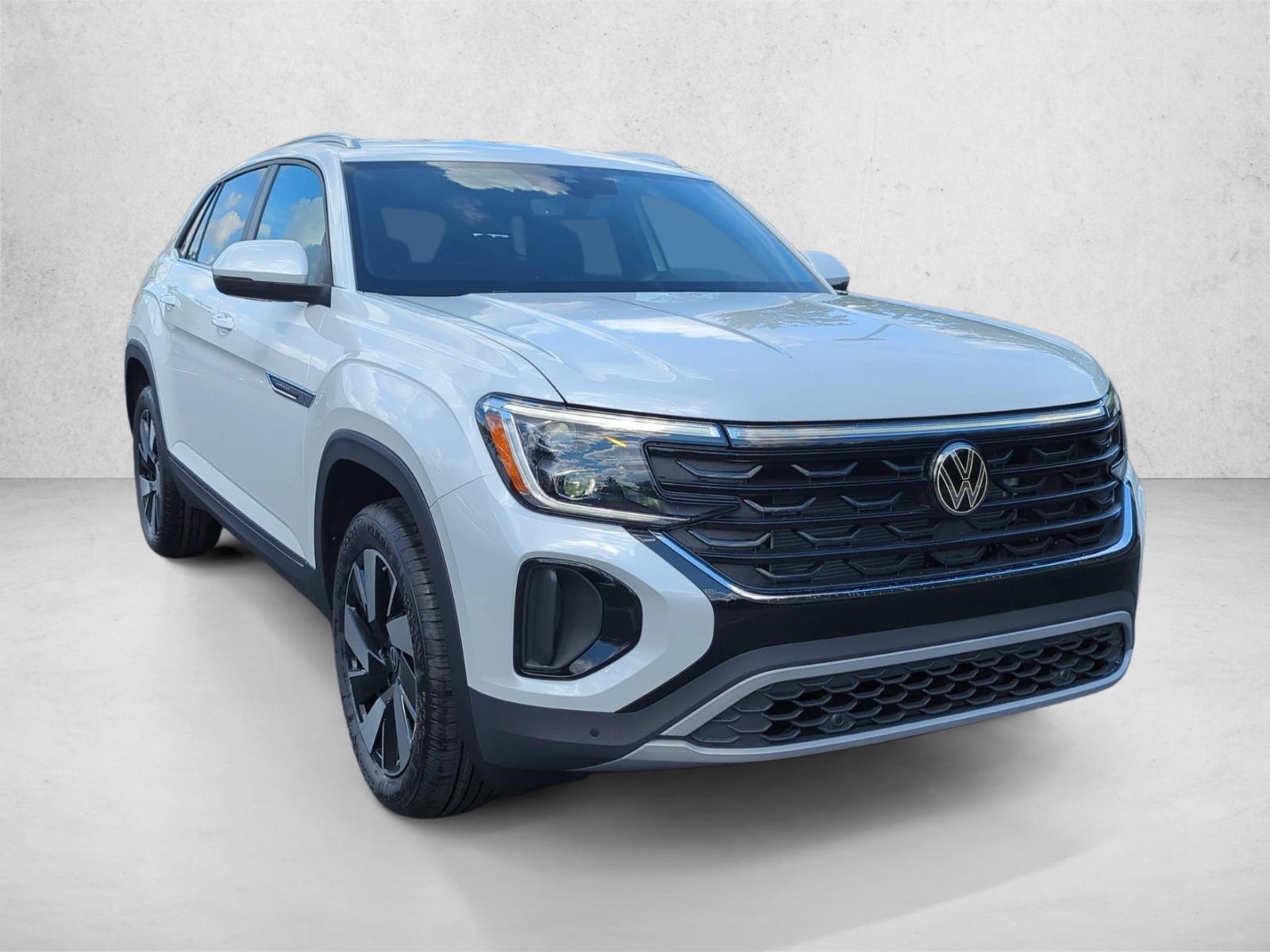 New 2026 Volkswagen Atlas Cross Sport SE w/Technology SUV