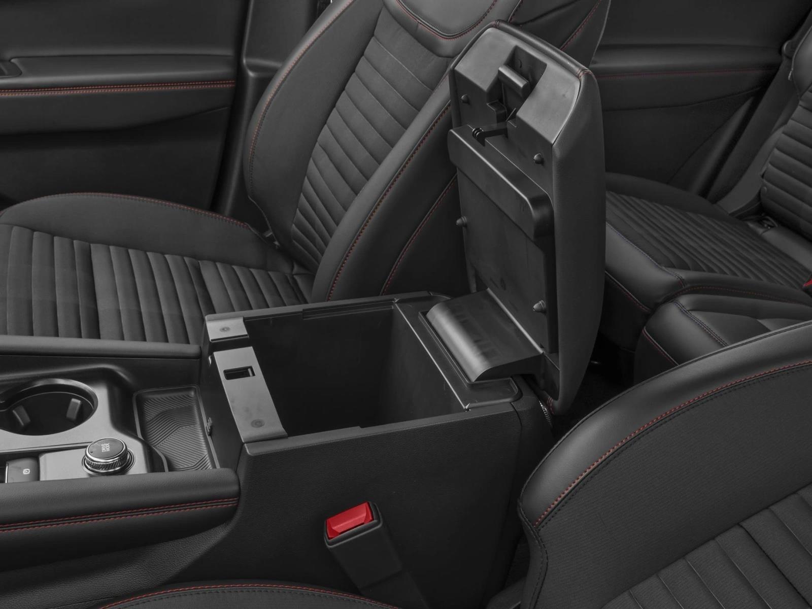 2026 Ford Explorer ST-Line - Photo 10