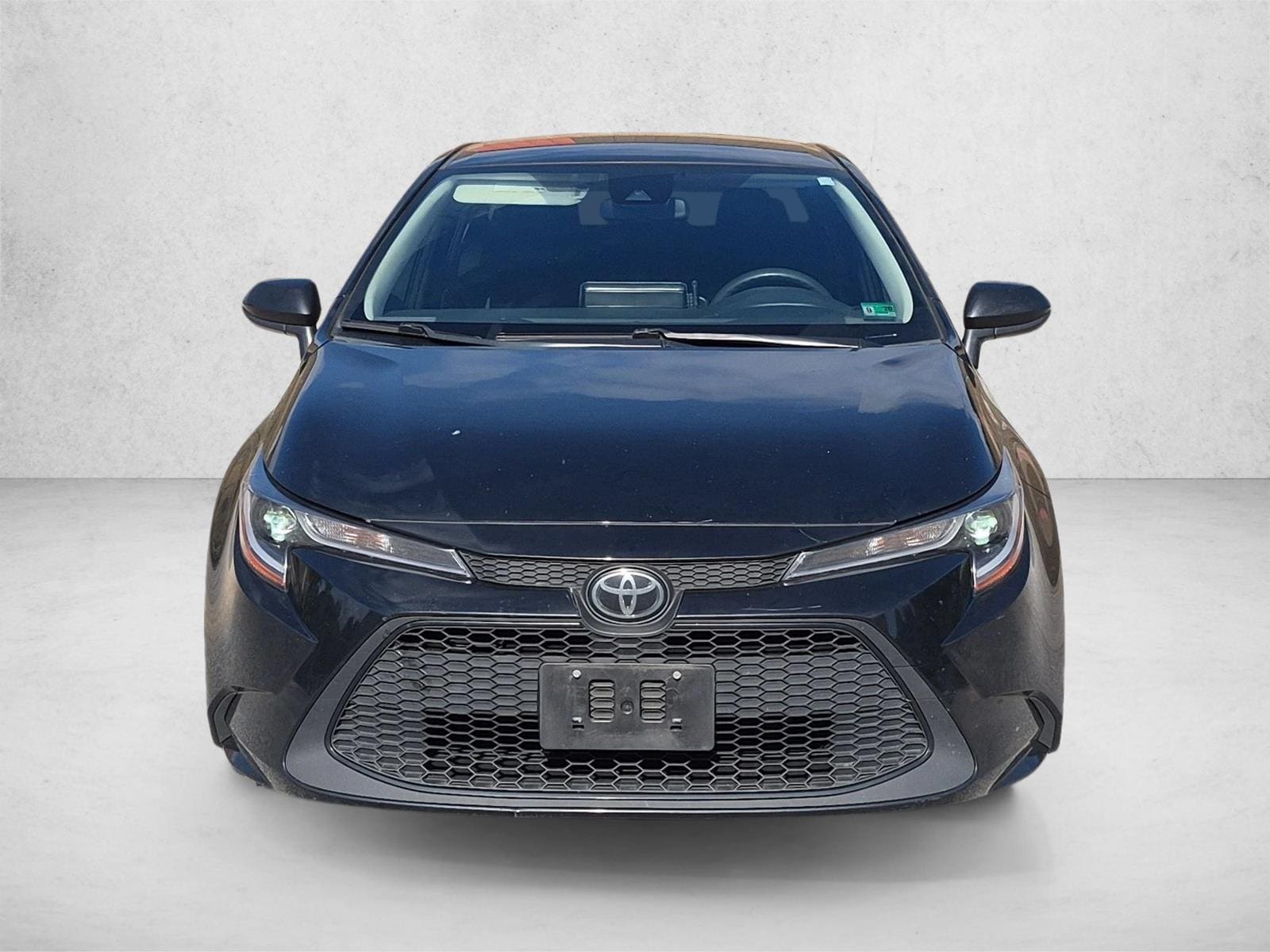 Used 2022 Toyota Corolla LE with VIN JTDEPMAE9NJ230978 for sale in Nottingham, MD