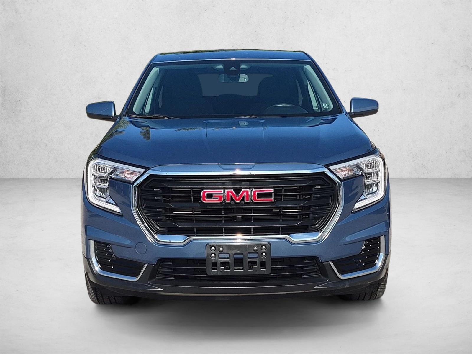 Used 2024 GMC Terrain SLE Sport Utility