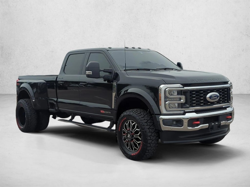 Used 2024 Ford Super Duty F-450 DRW LARIAT Crew Cab Pickup
